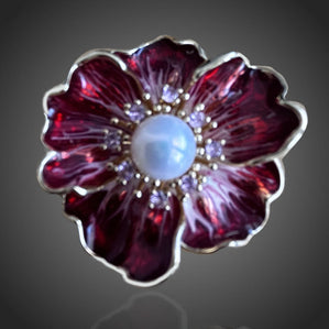 brošňa kvet červený s pravou perlou