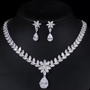 luxusny spoločenský svadobný set  so zirkónmi