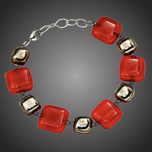 originálny náramok zo skla červený s platinou