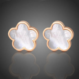 Náušnice kvietky z chirurgickej ocele  Meadneses